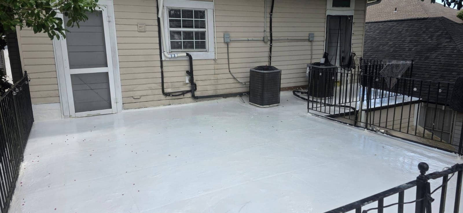 Rooftop Transformation with Fresh Silicone Coating image
